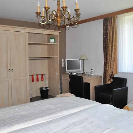 Douanehof Eifelberg 3*